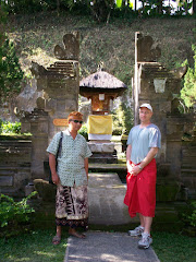 Hindu Temple: Chris and Guide