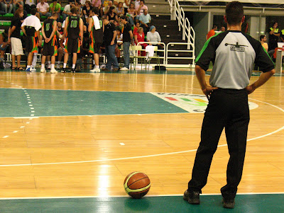 camiseta arbitro nba