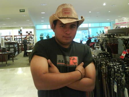 EL NACO ES UNIVERSAL: EL NACO EN EL CENTRO COMERCIAL