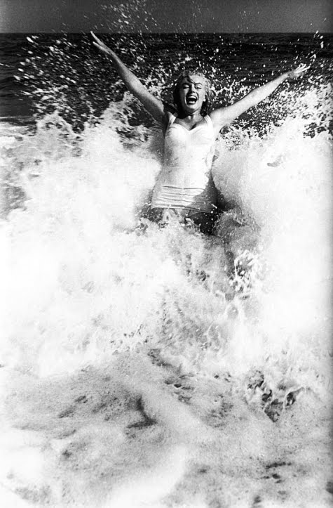 [marilynsplashes.jpg]