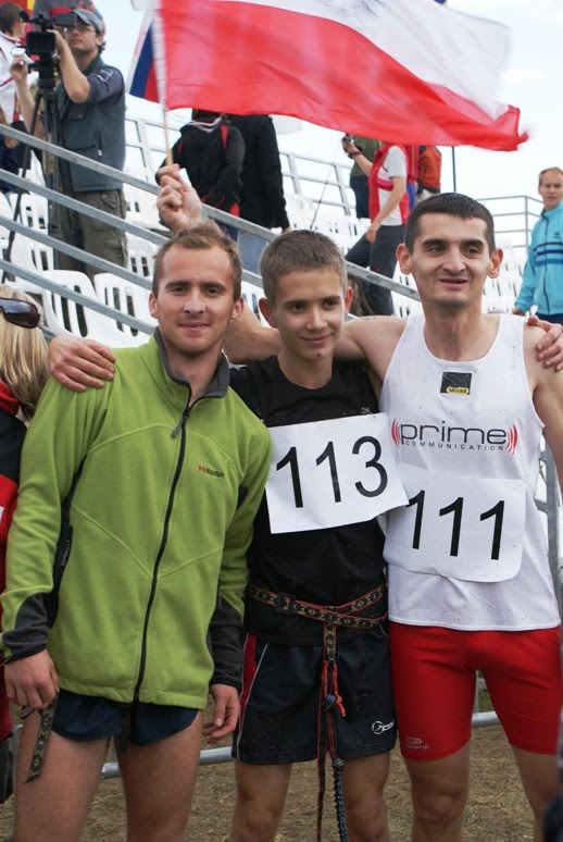 [eurocanicross_canicross.JPG]