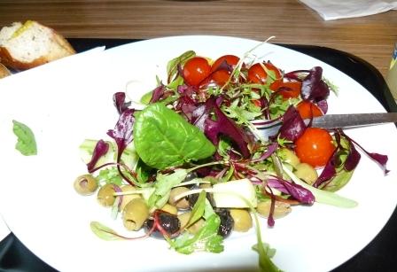 [P1060940+-+Salad+plate.JPG]