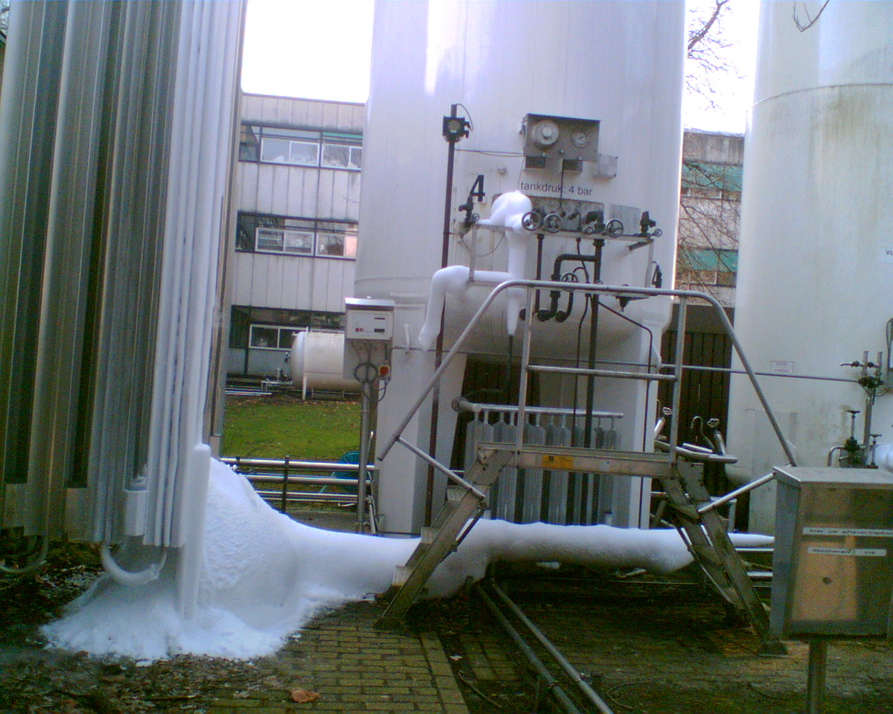 [Afb010.jpg]