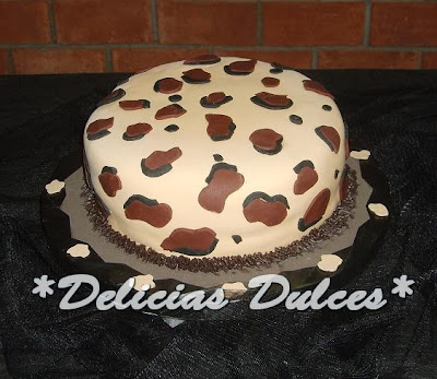 Torta de Cumpleaños Animal Print Andreina « soniacakes