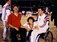 Gaël avec notre cousine Pascale et un joueur Pascal