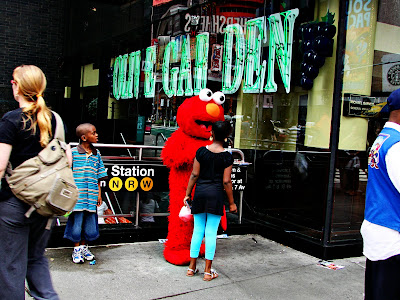 Elmo With Money