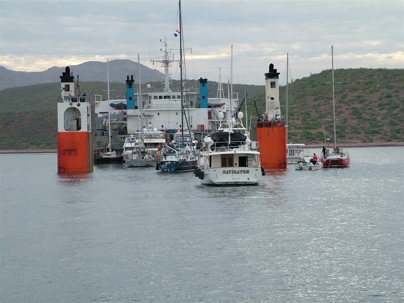 [DSCF3520+(Medium).JPG]