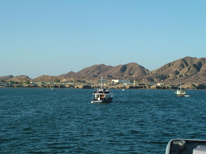 [DSCF3232+(Medium).JPG]