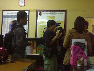 MKantor Kebobolan Maling di 'Kamis Batik Ceria' Kantor Kebobolan Maling di 'Kamis Batik Ceria'