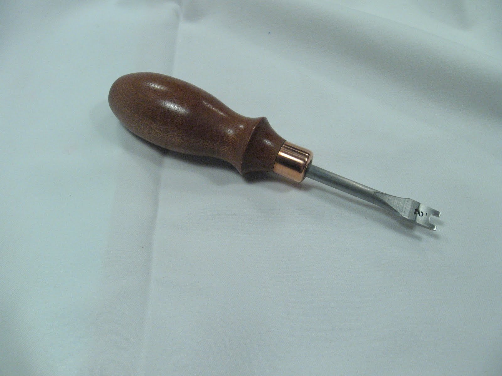 Old Ladies Schlitzmutterdreher Split nut driver