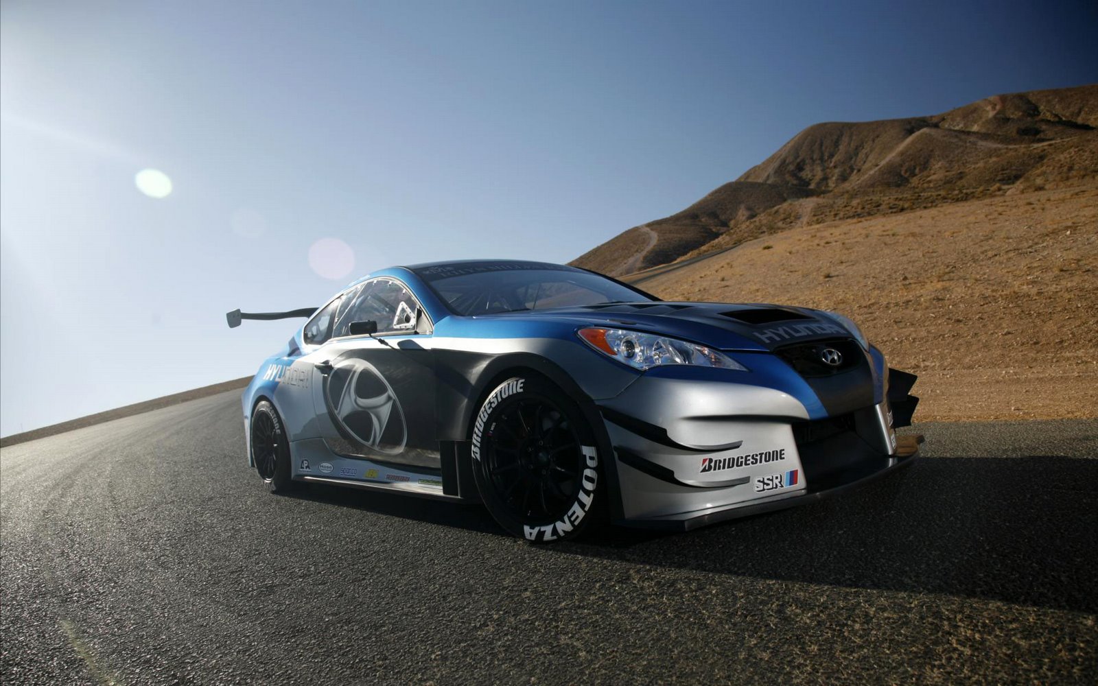 [Hyundai+Supercar+sport5.jpg]
