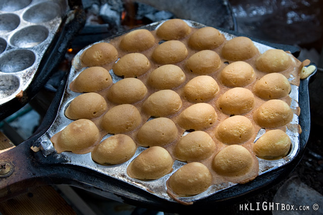 [egg-puffs-080303-133325.jpg]