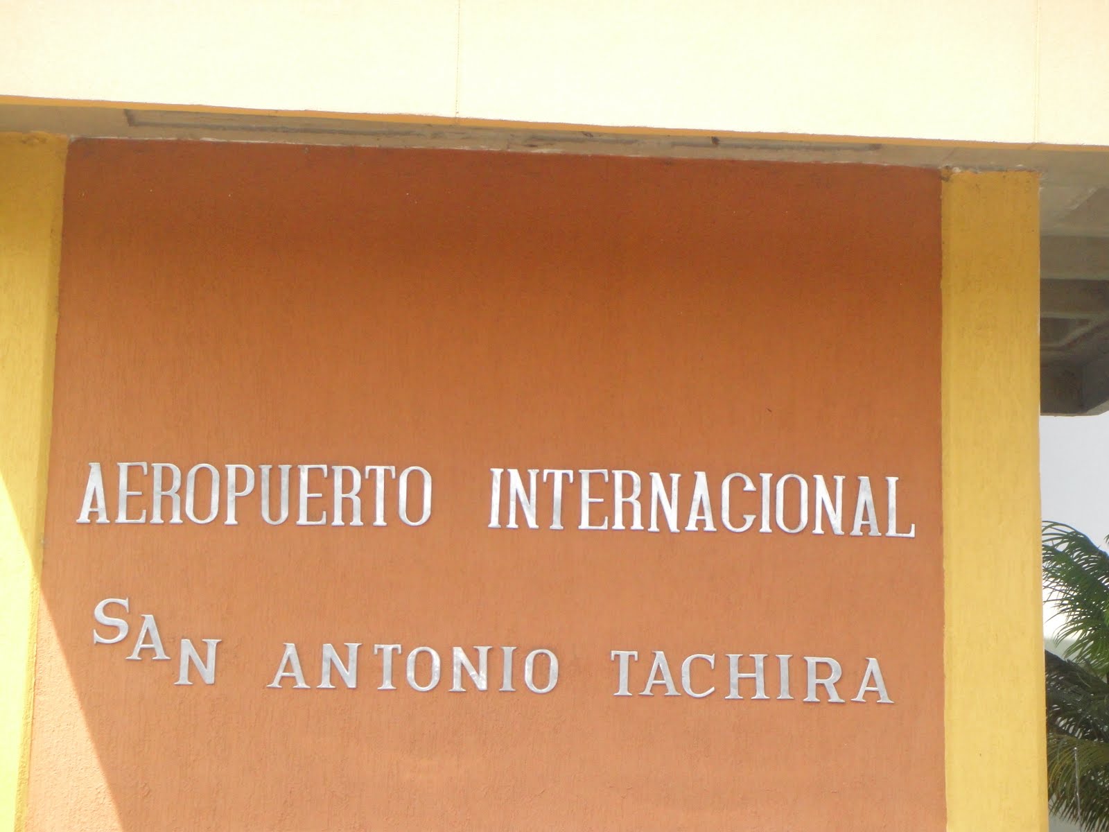 Proyecto Don Bosco Aeropuerto Internacional General Juan Vicente Gomez