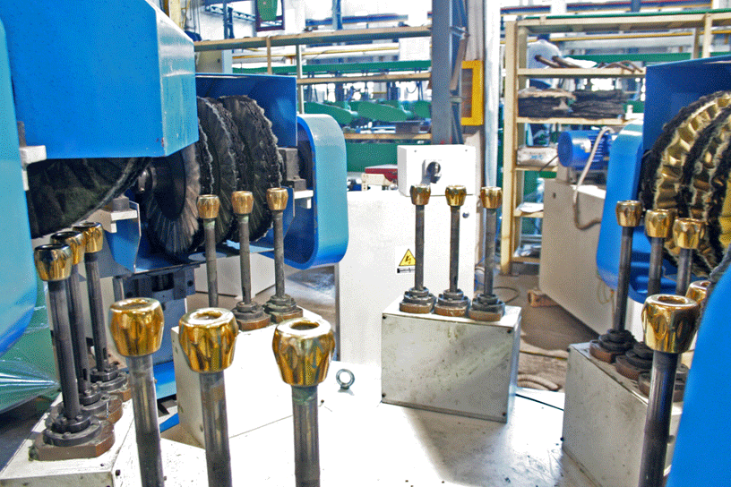 seanmichaelragan This, my friends, is a knob polishing machine