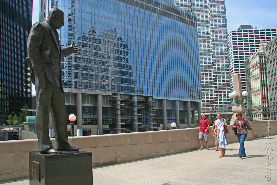 sculptures in chicago