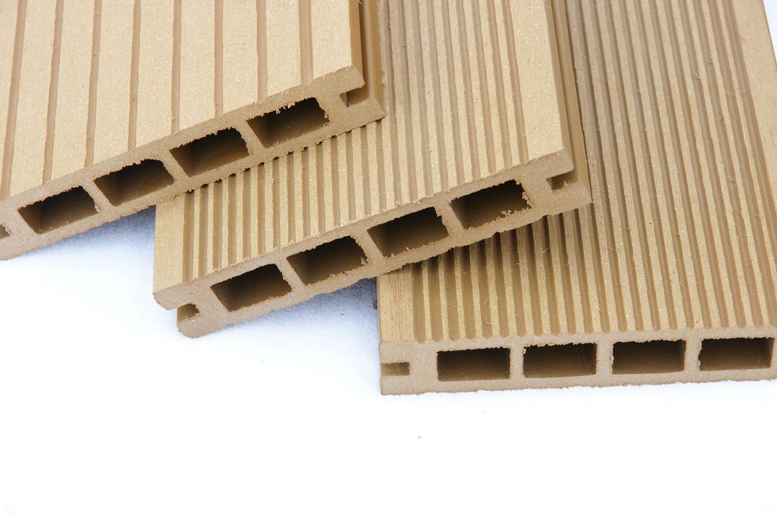WPC&UPVC PIPE wood plastic composite in Europe market
