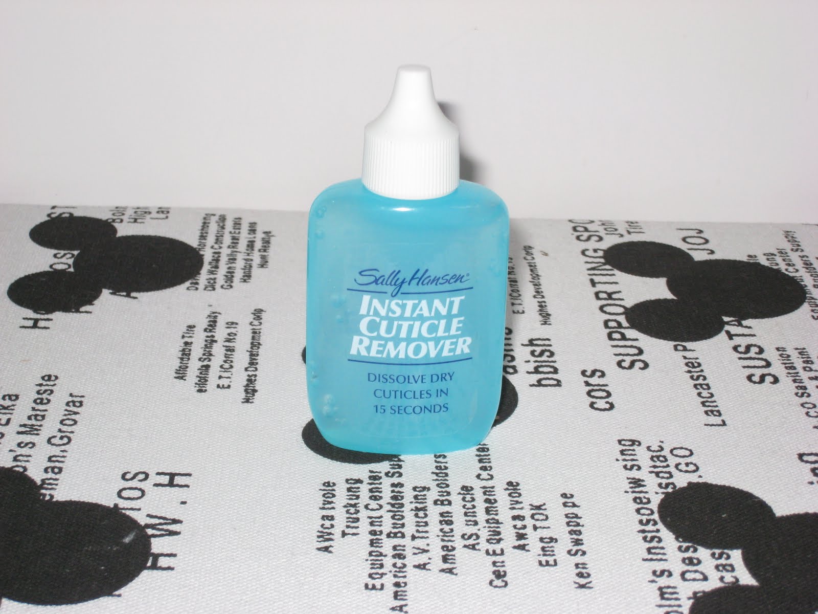 Beauty Blog Sally Hansen Instant Cuticle Remover