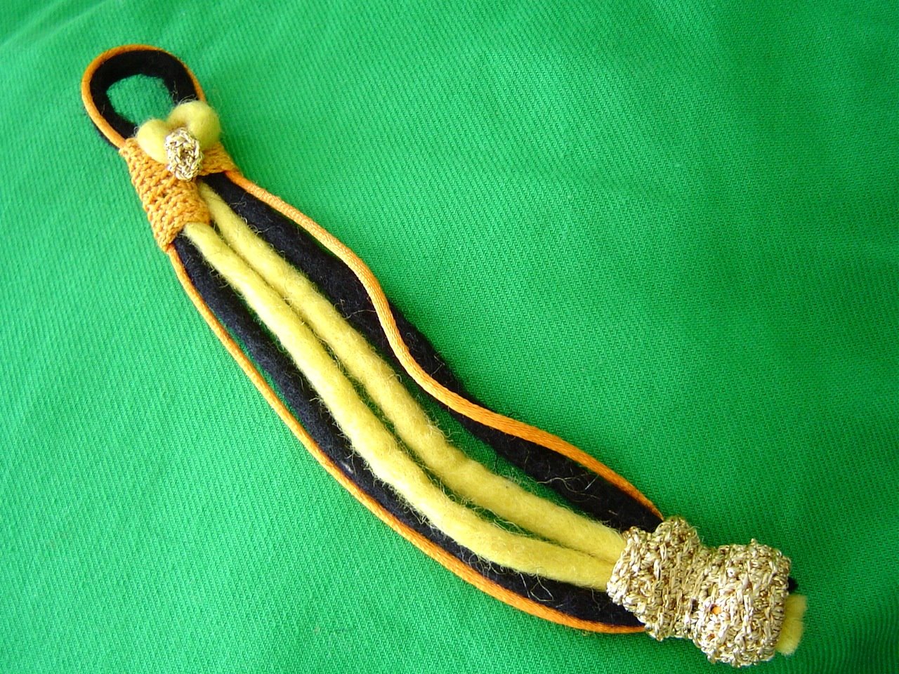 [bangle+bee+#2.jpg]