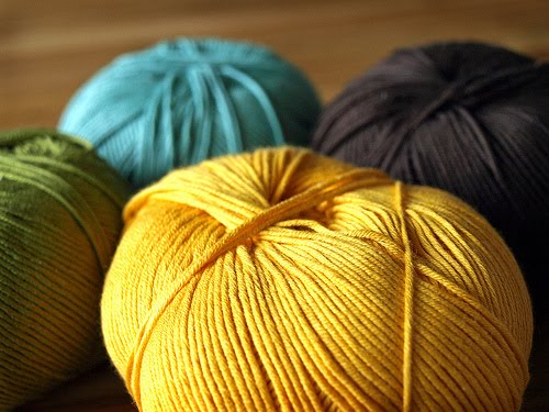 [yellow+yarn.jpg]