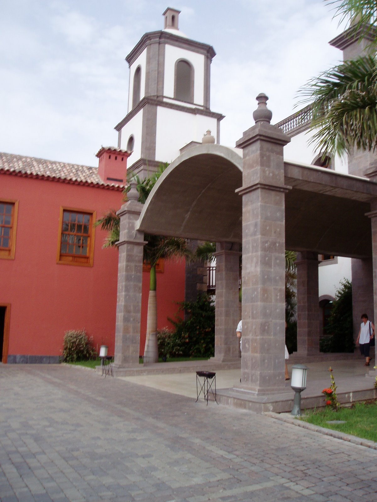 [P8280075.JPG]