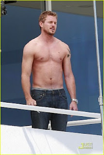Shirtless-Eric-Dane-on-set-valentines-day-2010.jpg