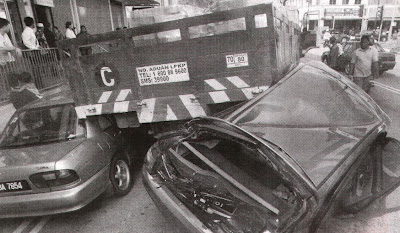 Naza lorry crash