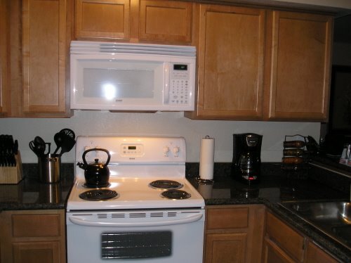 Fully Stocked Kitchen