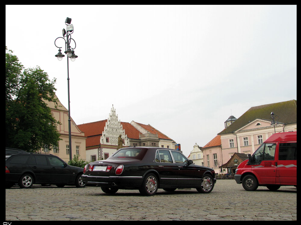 [Bentley-Arnage-11.5.08-001.jpg]