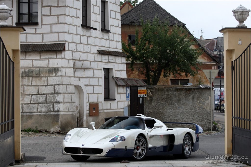 [MaseratiClub-27-6-2009-012.jpg]