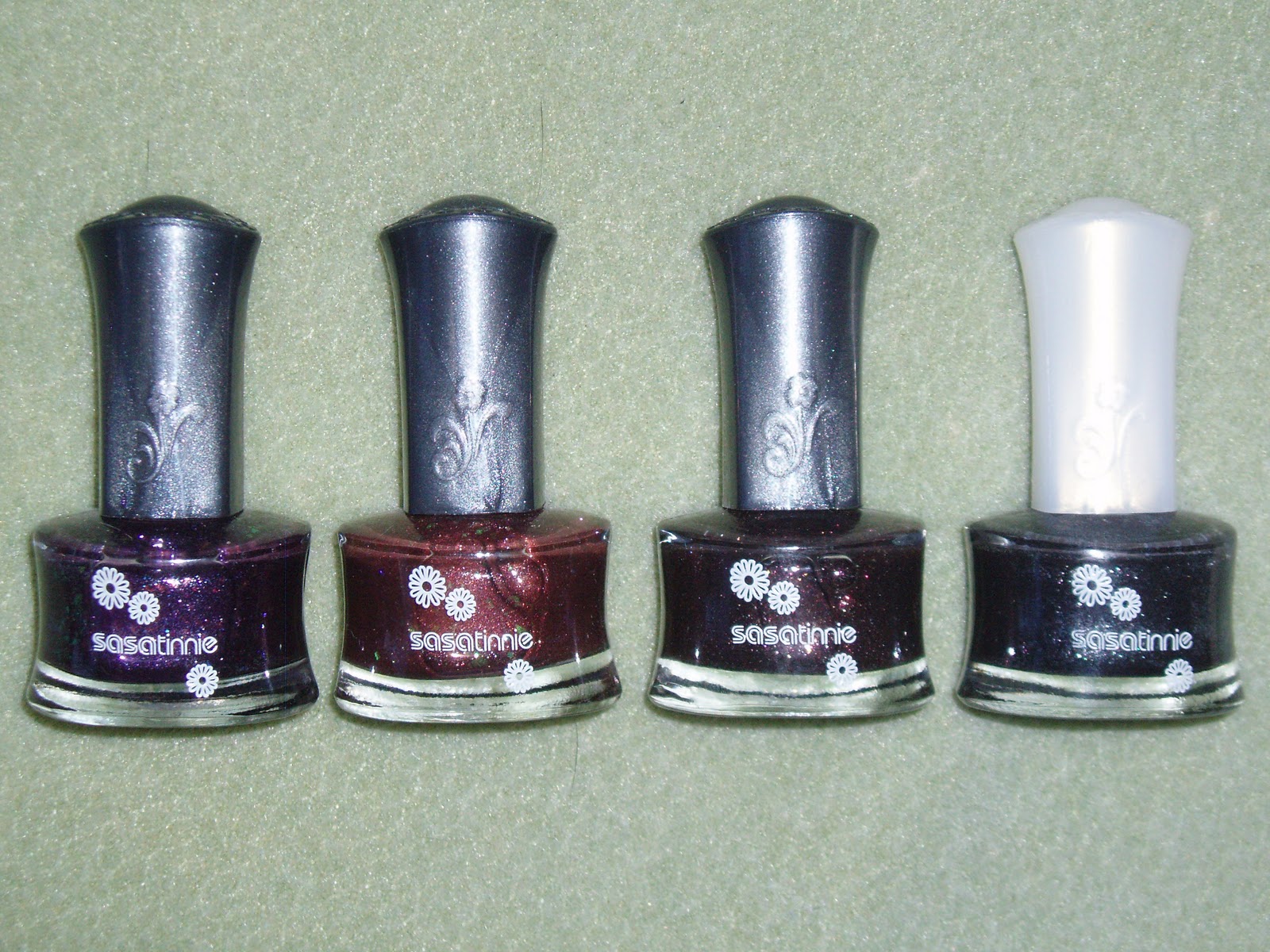 couldn't be happier to finally get my hands on Asian nail polish brands