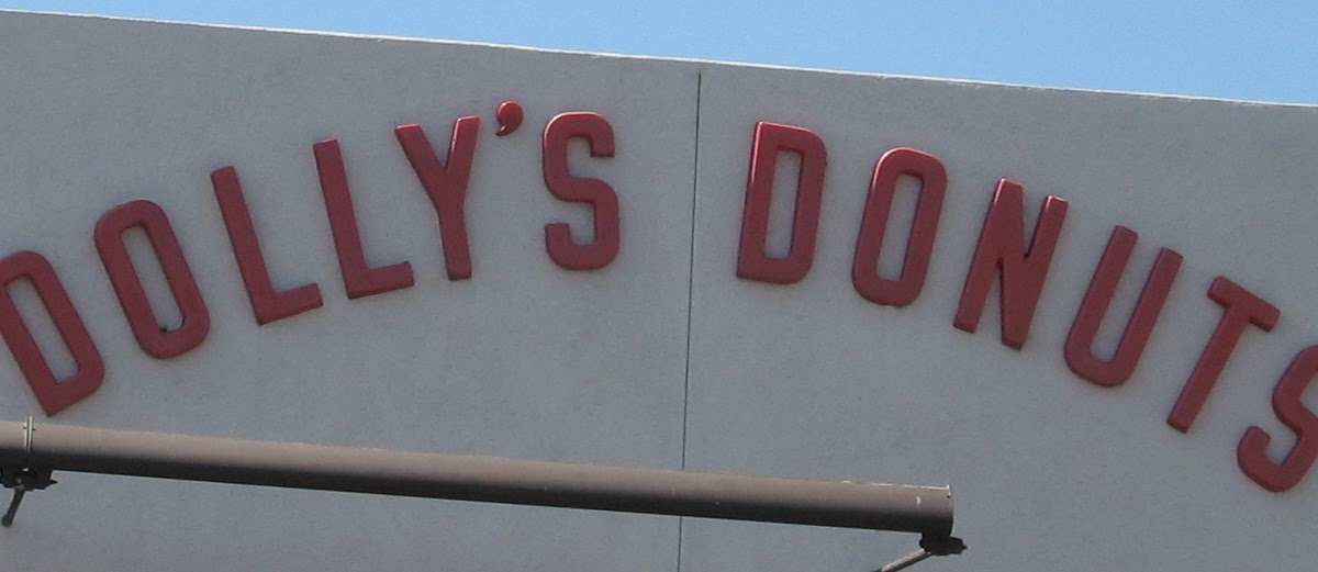 Life in Morro Bay Review Bakery Dolly's Donuts