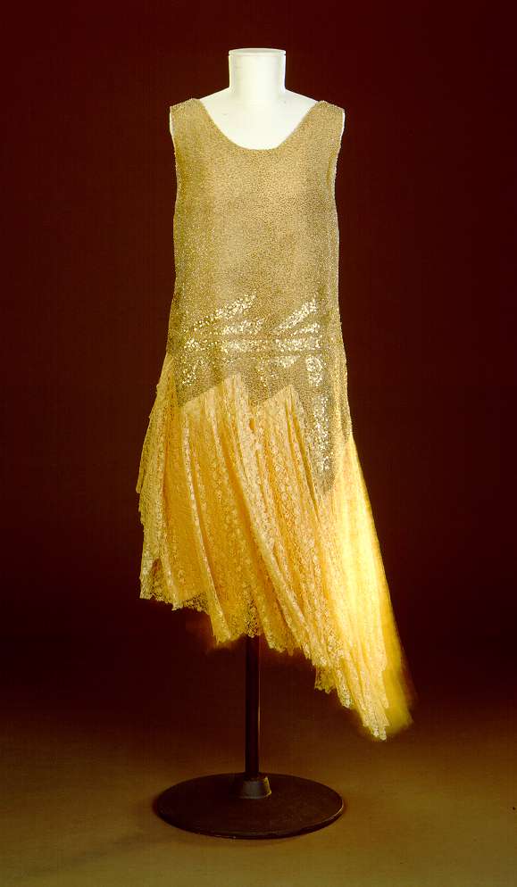 [Berlin+textile+museum-1920s+dress.jpg]