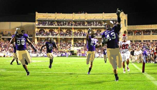 Nike Tcu