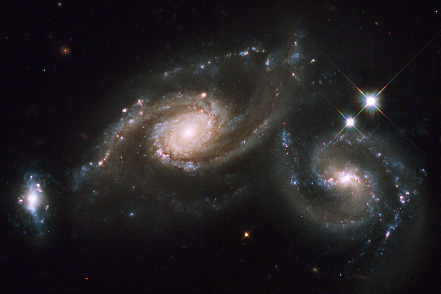 [si+el+universo+se+expande,+las+galaxias+chocan+1.jpg]