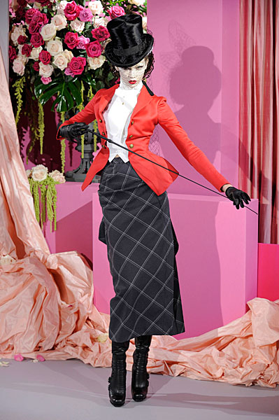 [DIOR_HC_SS10_0024.jpg]