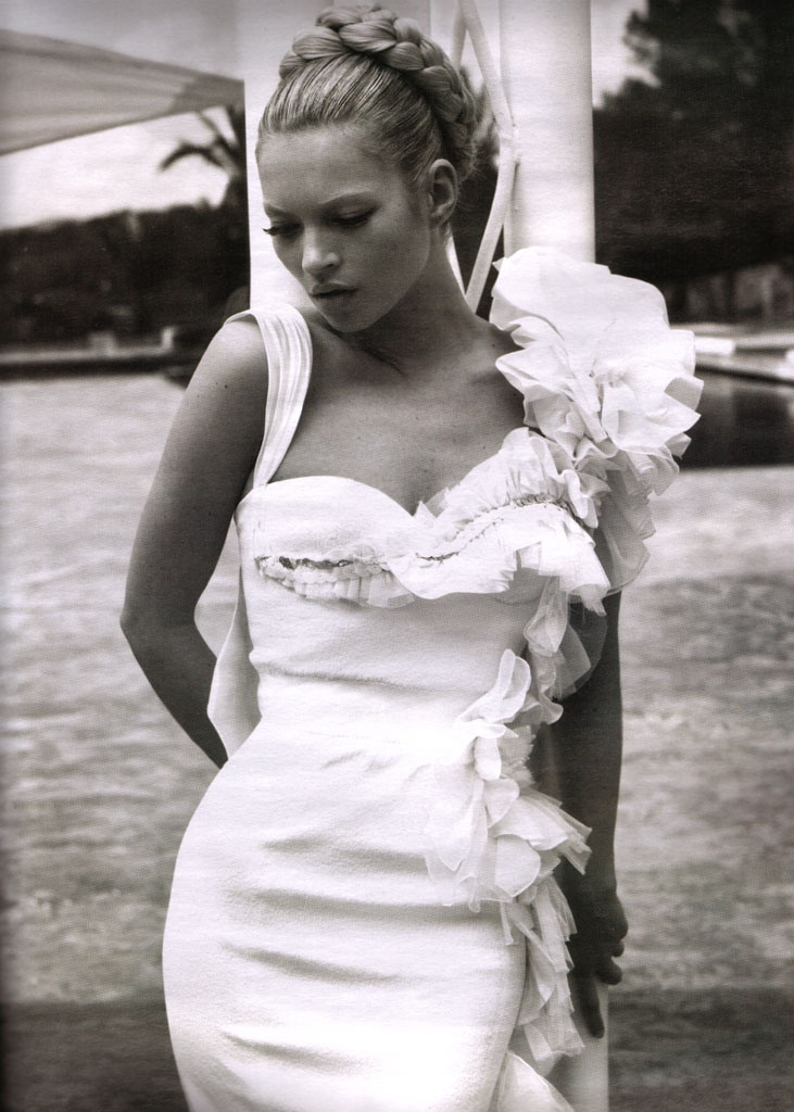 [KM_by_Mert_Alas___Marcus_Piggott72lg.jpg]