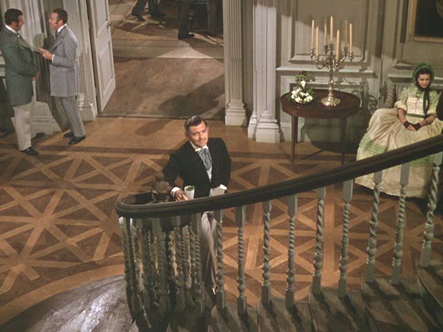 [12oaks-bottom-stairs-rhett.jpg]