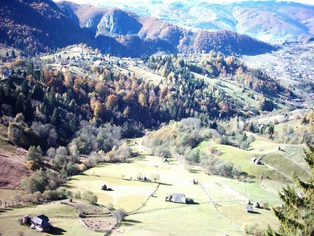 [landscape1.JPG]