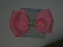 4" Light Pink with Sage Green Dot Center Knot