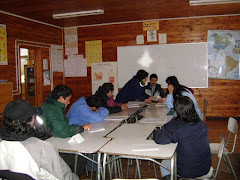 Reunión de apoderados en la escuela