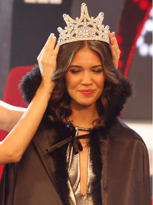 Theo bạn vương miện của hoa hậu nào ấn tượng nhất CHÂU Á... Miss+Turkey+,+Ebru+%C5%9Eam+crowned