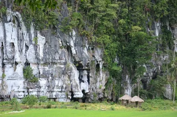 karst mountain elephant cave