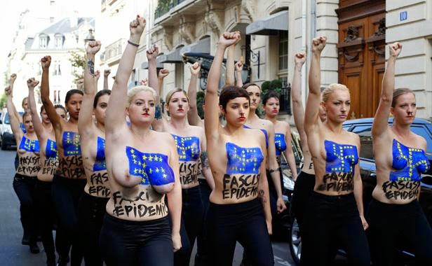 Résultat de recherche d'images pour "les femen saccagent une église"