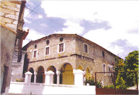4. Ο ανοικοδομηθείς το 1741 Ιερός Ενοριακός Ναός του Αγίου Προκοπίου στο χωριό Ίππειος Λέσβου.