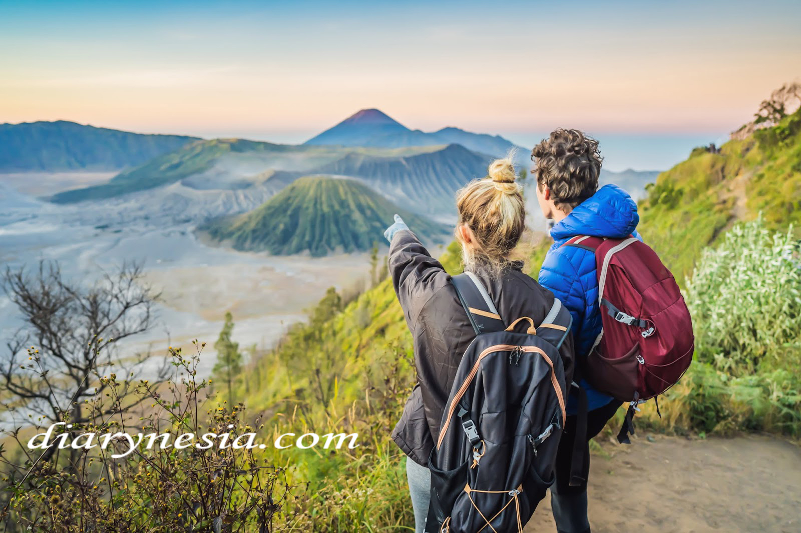 Hiking vacations Indonesia, Mountain Tours and Hikes, Hiking trips Indonesia, diarynesia