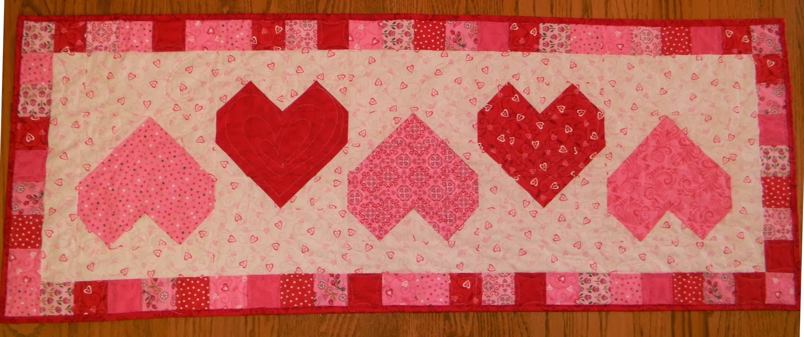 Quilt Inspiration Free pattern day Hearts and Valentines