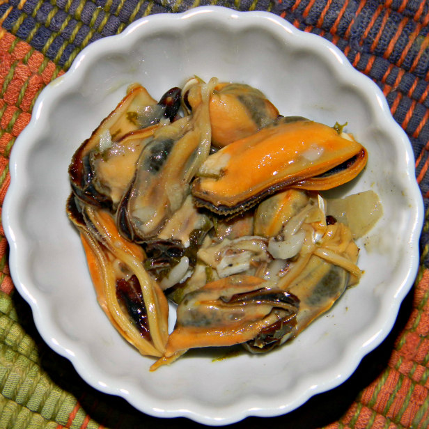 Wish Upon A Dish Thai Green Curry Mussels ♥ No longer a forbidden diet