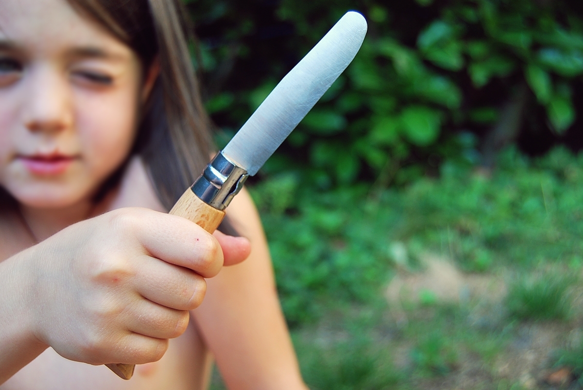 A partir de quel âge un enfant peut-il utiliser un couteau ? 