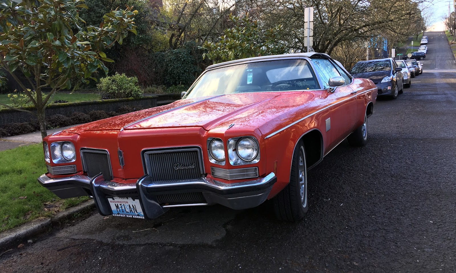 Seattle's Classics: 1972 Oldsmobile Delta 88 Royale Convertible