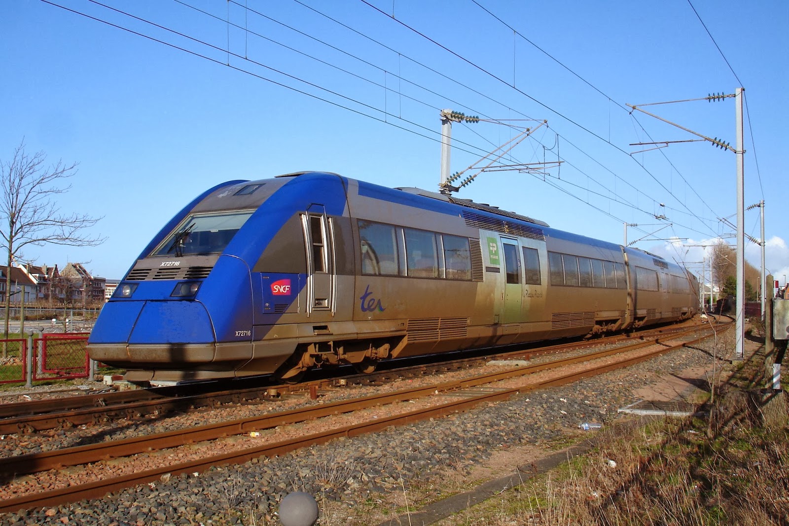 la-passion-du-train-x-72500-calais